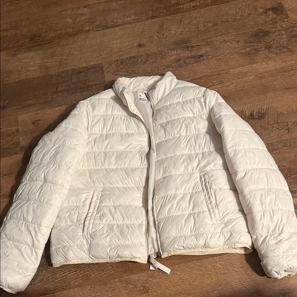 Women's XL White Puffer Jacket